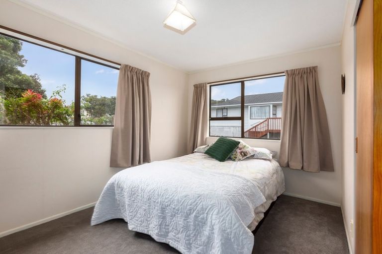 Photo of property in 8 The Sounding, Whitby, Porirua, 5024