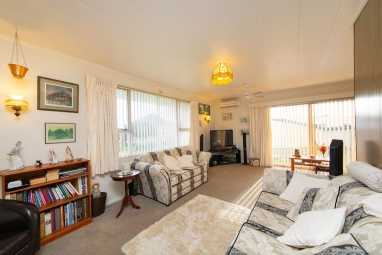 Photo of property in 69 Dundas Road, Sanson, 4817