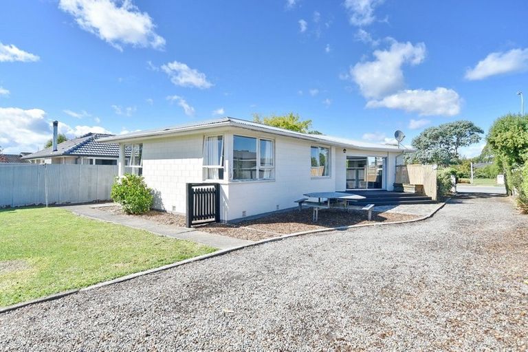Photo of property in 20 Johns Road, Rangiora, 7400