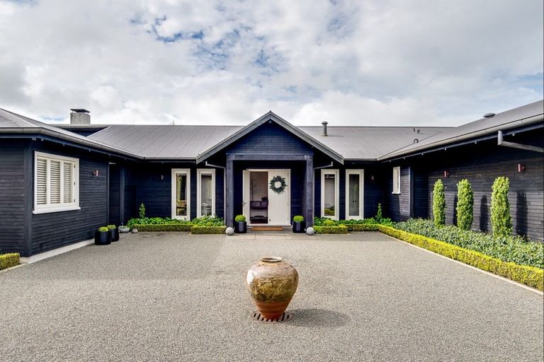 Photo of property in 70 Walcott Lane, Kahuranaki, 4295