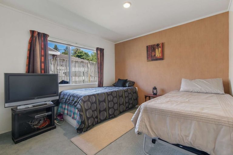 Photo of property in 74 Tawavale Street, Pukehangi, Rotorua, 3015