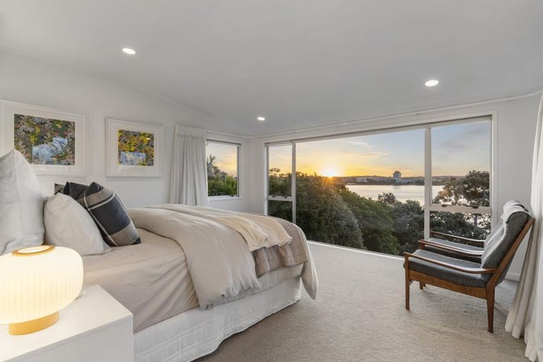 Photo of property in 242 Hurstmere Road, Takapuna, Auckland, 0622