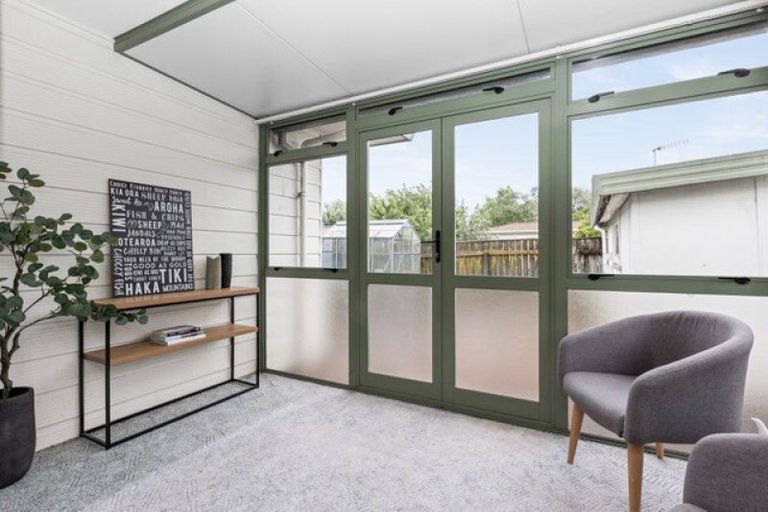 Photo of property in 2/40 Alamein Crescent, Onekawa, Napier, 4110