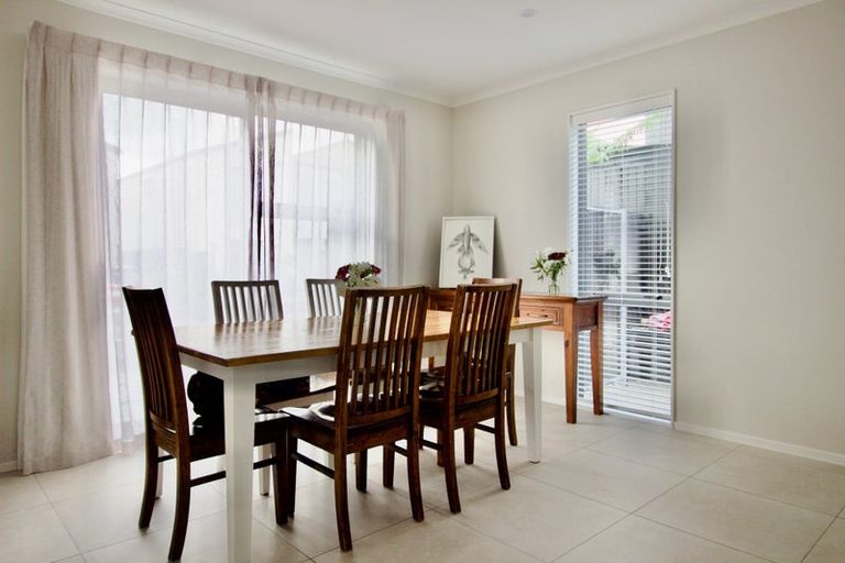 Photo of property in 7 Uma Grove, Hobsonville, Auckland, 0616