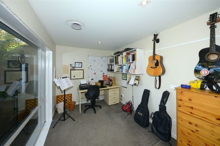 Photo of property in 28 Cridland Place, Halswell, Christchurch, 8025