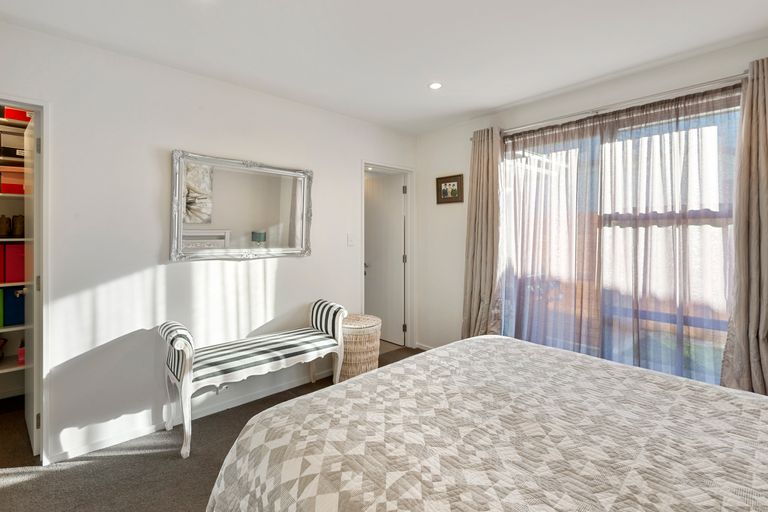 Photo of property in 16 Barnard Street, Kaiapoi, 7630