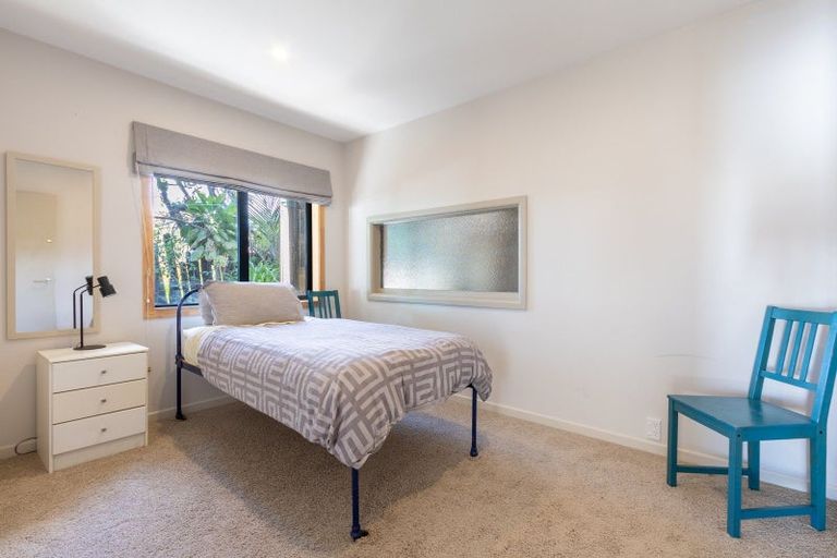 Photo of property in 84 Ames Street, Paekakariki, 5034