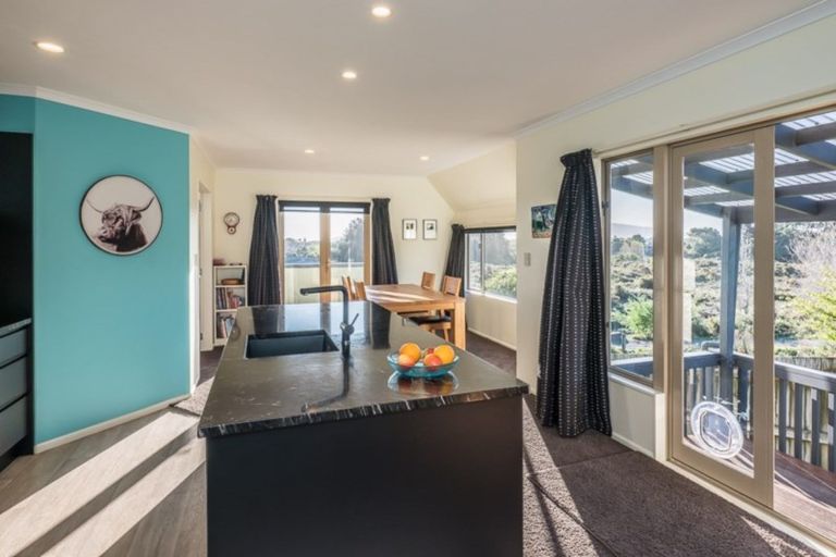 Photo of property in 42 Harry Shaw Way, Raumati South, Paraparaumu, 5032