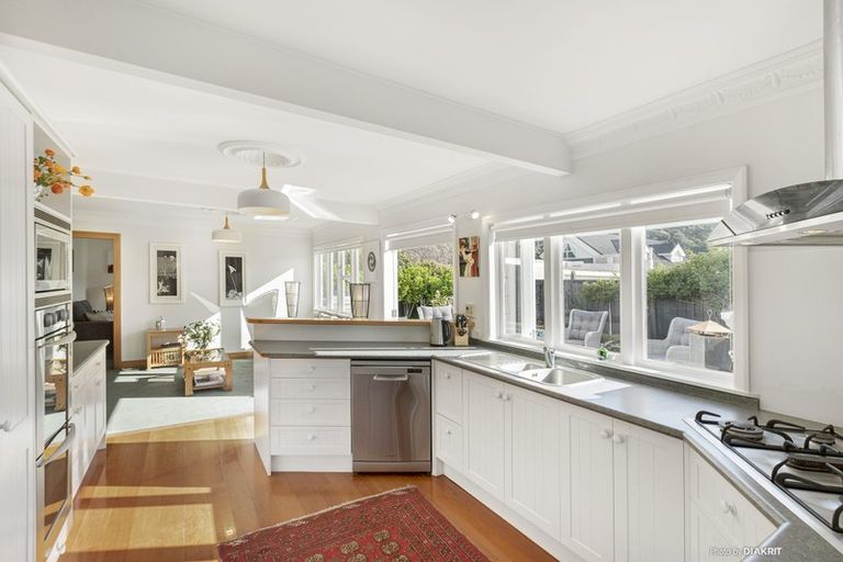 Photo of property in 70 Dundas Street, Seatoun, Wellington, 6022