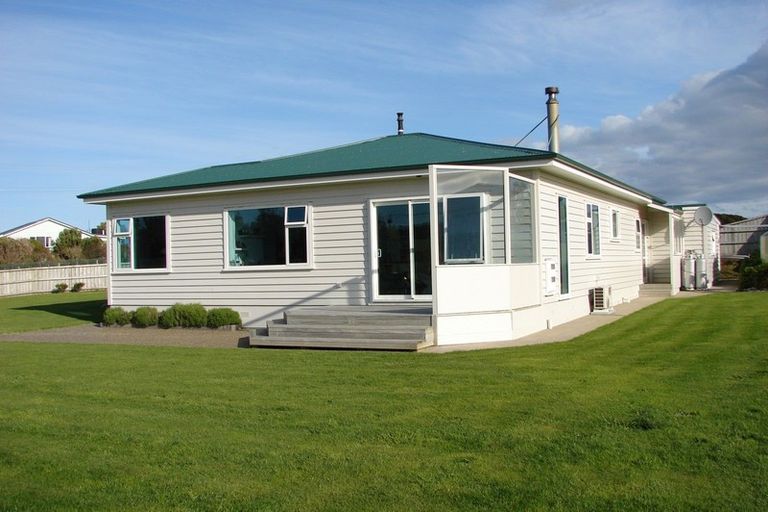 Photo of property in 2 Neva Street, Fortrose, Invercargill, 9875