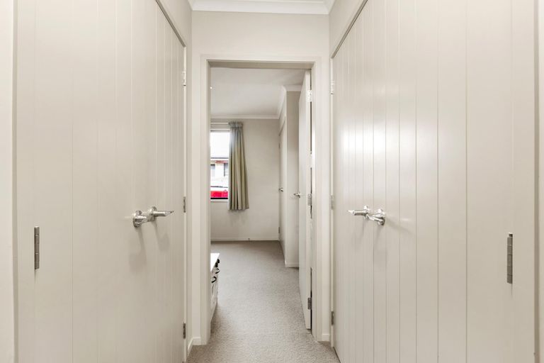 Photo of property in 2/31 Jones Crescent, Melville, Hamilton, 3206