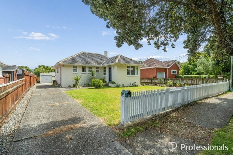Photo of property in 26 Godley Street, Waterloo, Lower Hutt, 5011