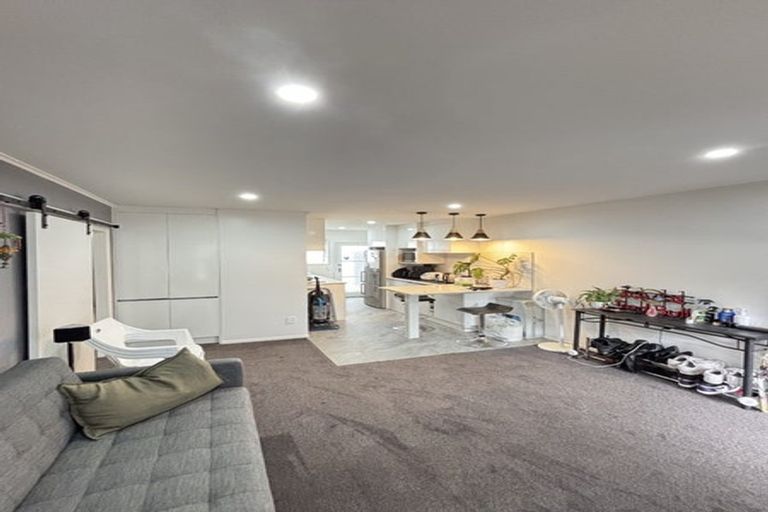 Photo of property in 3/35 Brixton Road, Mount Eden, Auckland, 1024