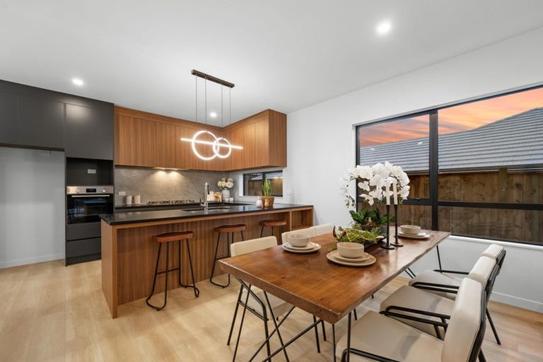 Photo of property in 7 Awa Avenue, Helensville, 0800