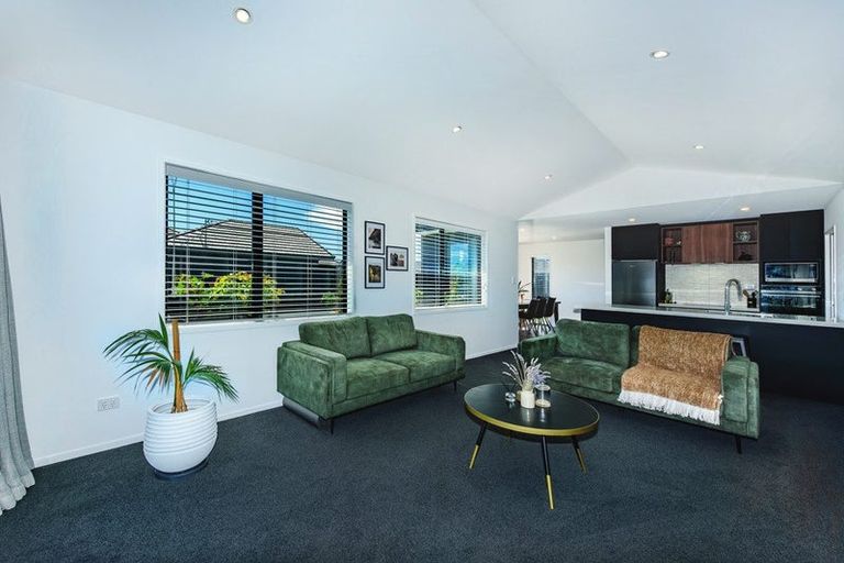Photo of property in 8 Chelsea Lane, Rolleston, 7615