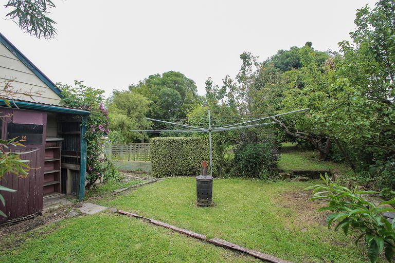 Photo of property in 22 High Street, Kakanui, Oamaru, 9495