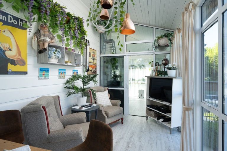 Photo of property in 30 Main Road, Havelock, 7100