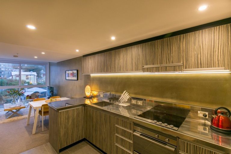 Photo of property in Canvas Apartments, 9/307 Willis Street, Te Aro, Wellington, 6011