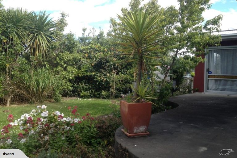 Photo of property in 6 Sutton Avenue, Clive, 4102