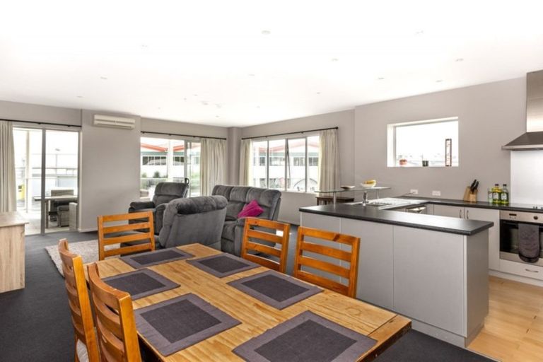 Photo of property in Bay View, 6/90 Customhouse Street, Gisborne, 4010