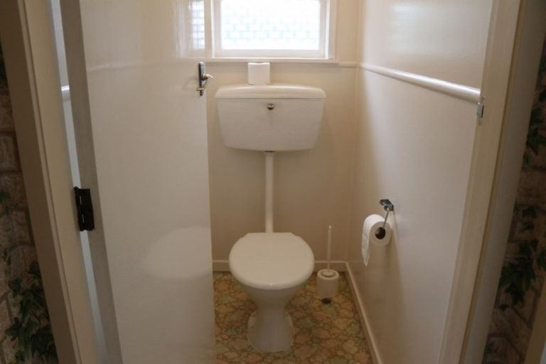 Photo of property in 11 Glenfield Place, Brookfield, Tauranga, 3110