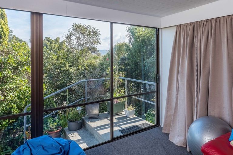 Photo of property in 3 Tainui Street, Raumati Beach, Paraparaumu, 5032