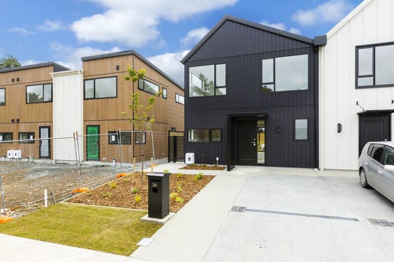 Photo of property in 34 Dahl Drive, Wallaceville, Upper Hutt, 5018