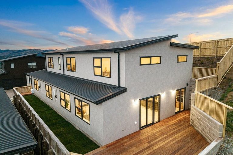 Photo of property in 1 Trysail Place, Whitby, Porirua, 5024