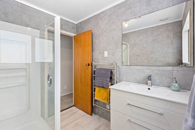 Photo of property in 36 Ladies Mile, Manly, Whangaparaoa, 0930