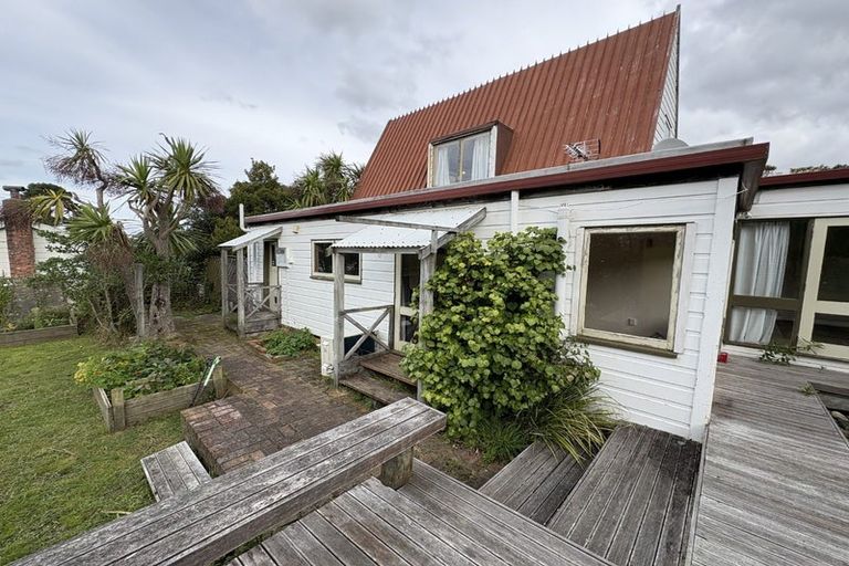 Photo of property in 14 Karamu Street, Ngaio, Wellington, 6035
