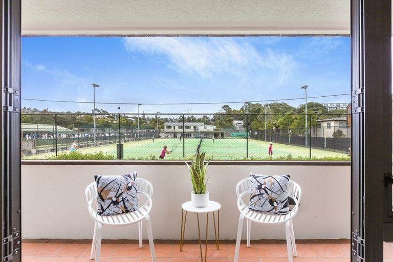 Photo of property in Norfolk Apartments, 7 Ramsgate Terrace, Mairangi Bay, Auckland, 0630