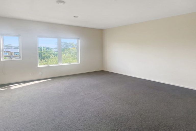 Photo of property in 7 Albionvale Road, Glen Eden, Auckland, 0602