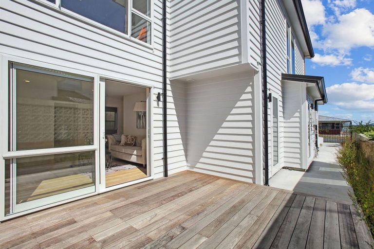 Photo of property in 39c Sorrel Crescent, Bucklands Beach, Auckland, 2012