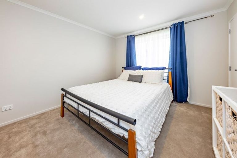 Photo of property in 3 Rohea Place, Opaheke, Papakura, 2113