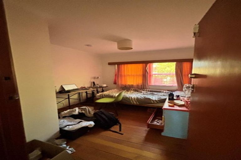 Photo of property in 125 Browns Bay Road, Browns Bay, Auckland, 0630