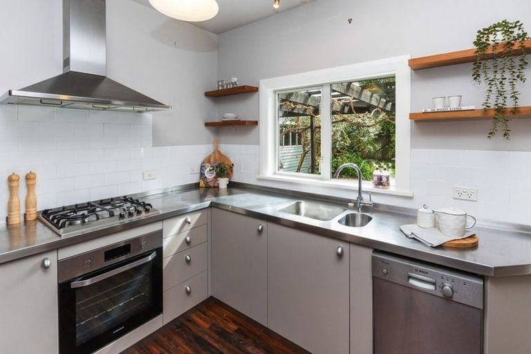 Photo of property in 13 Medway Street, Richmond, Christchurch, 8013