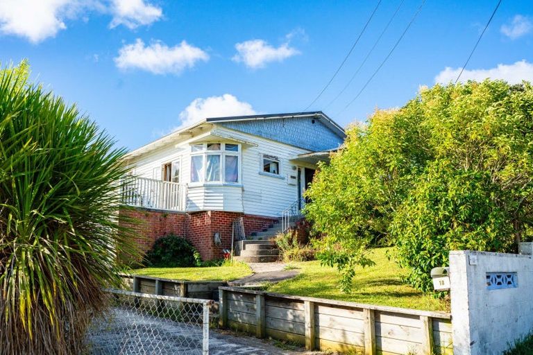 Photo of property in 10 Cranley Street, Dargaville, 0310