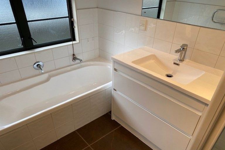 Photo of property in 26a Elliot Street, Howick, Auckland, 2014