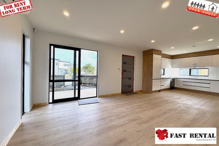 Photo of property in 1 Tawatawa Street, Long Bay, Auckland, 0630