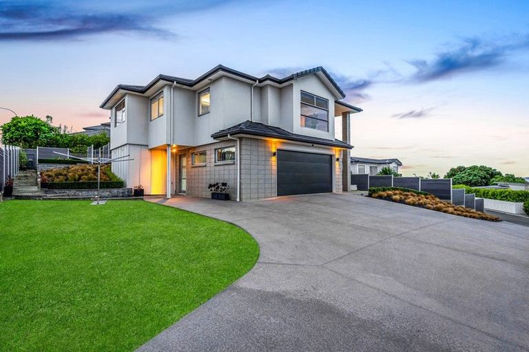 Photo of property in 32 Manhattan Rise, Orewa, 0931