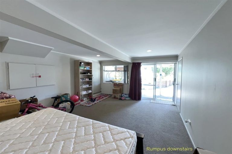Photo of property in 10 Salamanca Road, Sunnynook, Auckland, 0620