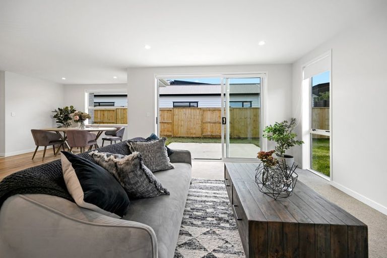 Photo of property in 21 Halo Green, Peacocke, Hamilton, 3206