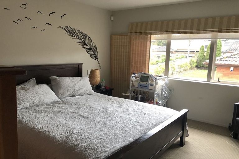 Photo of property in 13 Kouras Place, Flat Bush, Auckland, 2016