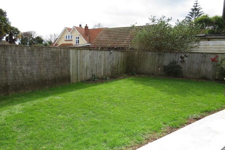 Photo of property in 631a Queen Street East, Levin, 5510