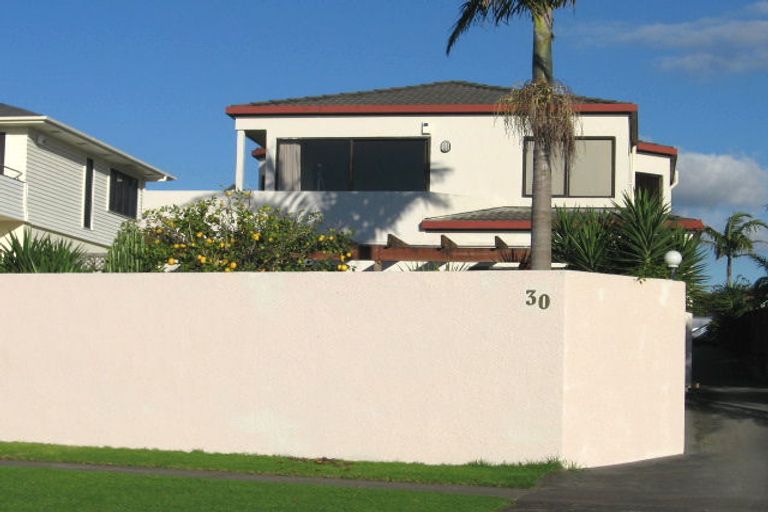 Photo of property in 2/30 Takutai Avenue, Bucklands Beach, Auckland, 2012