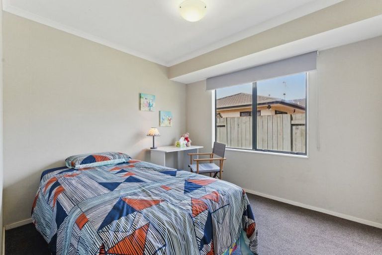 Photo of property in 34 Strachan Way, Highbury, Palmerston North, 4412