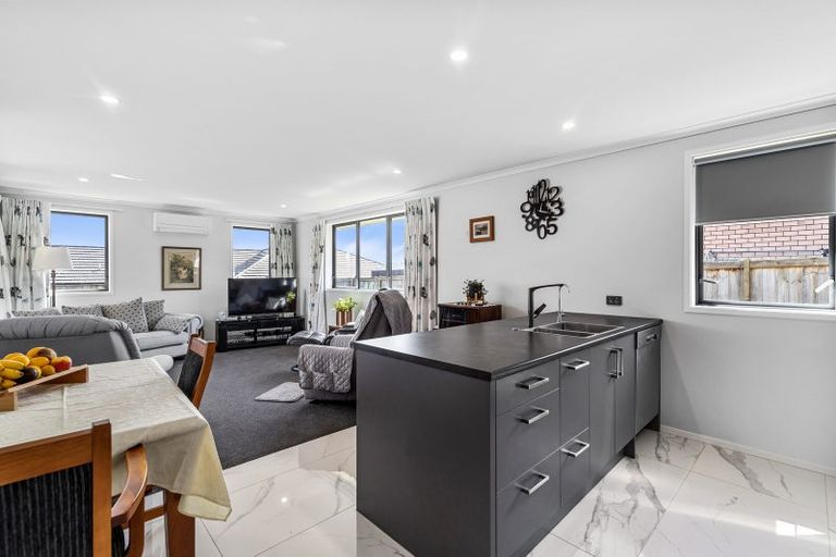 Photo of property in 5 Chardonnay Way, Te Kauwhata, 3710