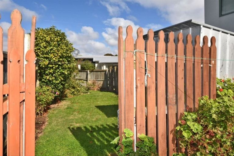 Photo of property in 2/24 Forth Street, Richmond, Christchurch, 8013