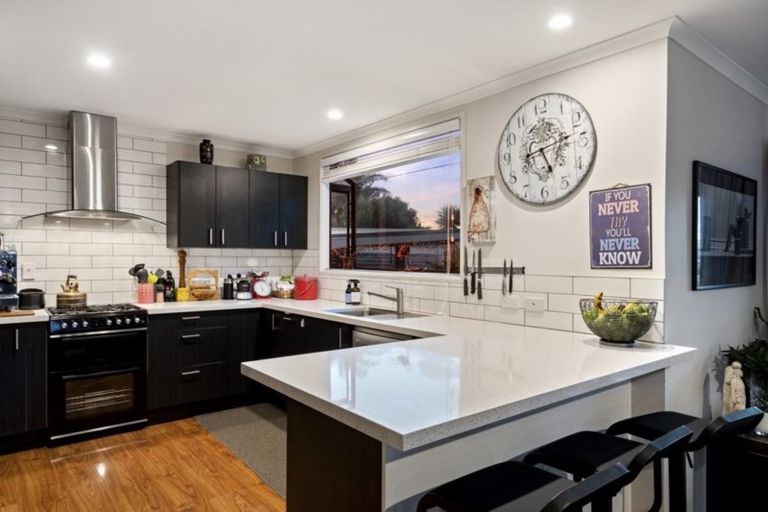 Photo of property in 38 Longstead Avenue, Papamoa Beach, Papamoa, 3118