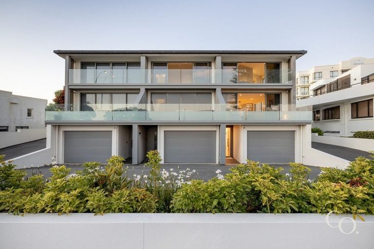 Photo of property in 13 Marine Parade, Mount Maunganui, 3116